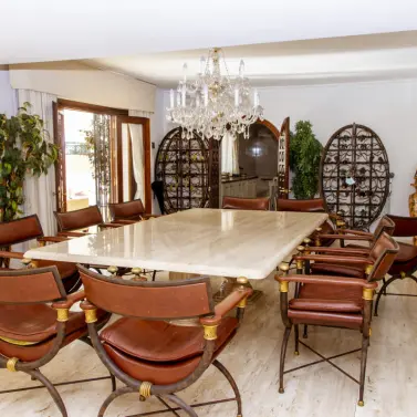 Venta de villa independiente en Estepona