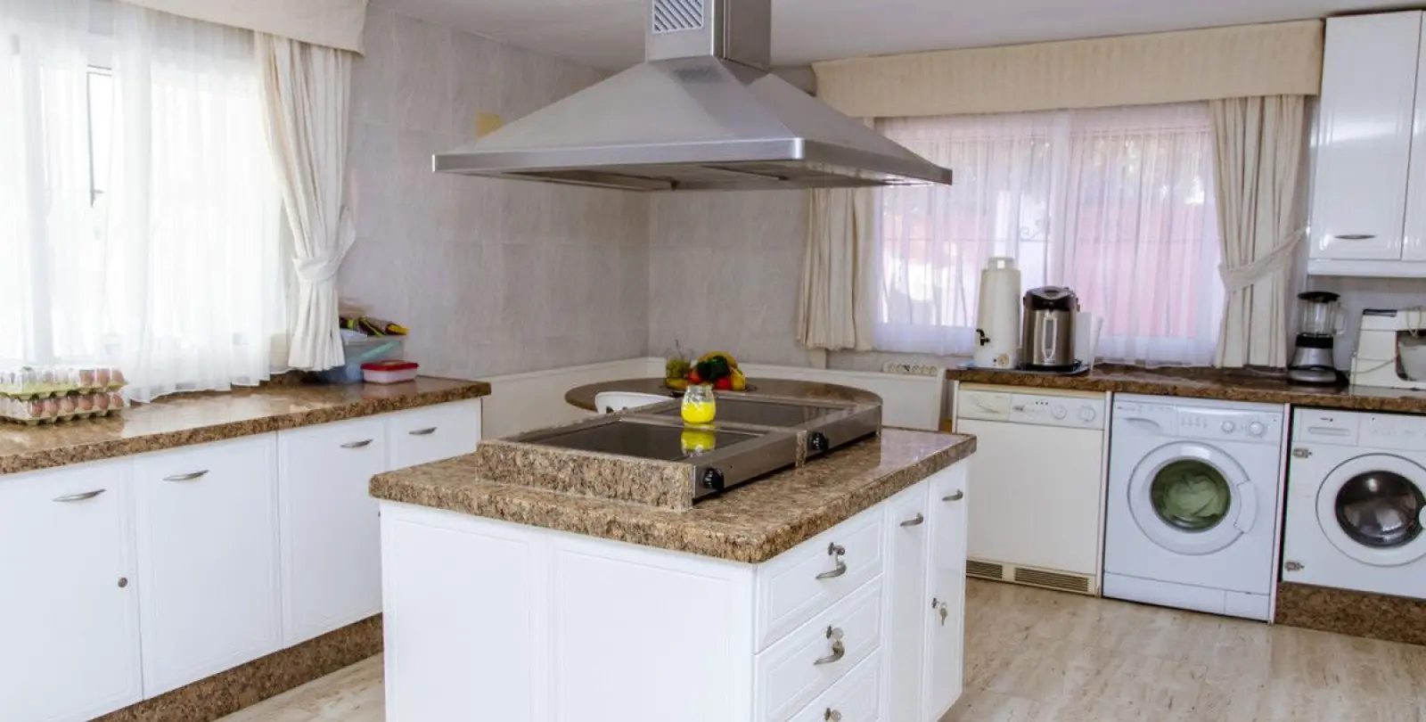 Venta de villa independiente en Estepona 9
