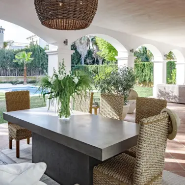 Venta de villa independiente en Nueva Andalucía