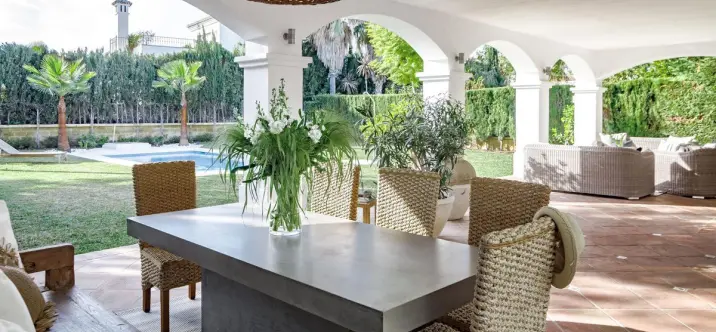 Venta de villa independiente en Nueva Andalucía 2