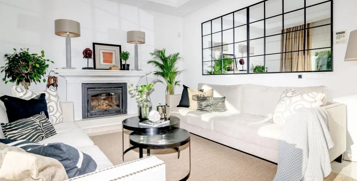 Venta de villa independiente en Nueva Andalucía 4