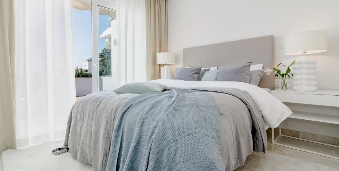 Venta de villa independiente en Nueva Andalucía 18