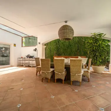 Sale of detached villa in Nueva Andalucía