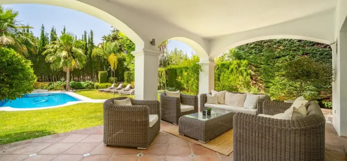 Sale of detached villa in Nueva Andalucía 4