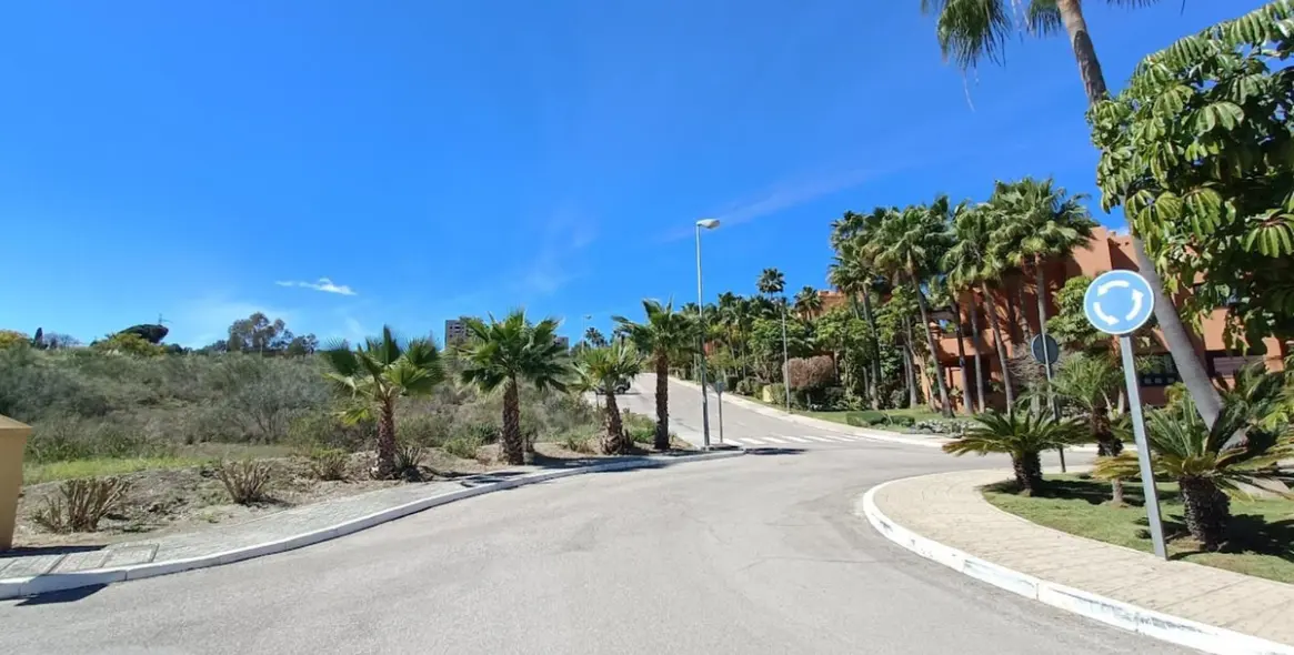 Продажа  жилого участка в Puerto Banús 4