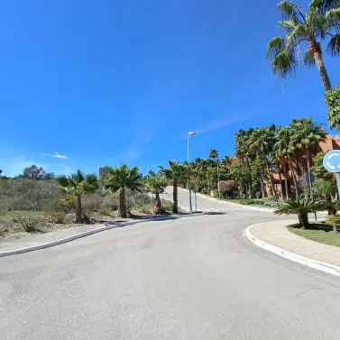 Venta de parcela residencial en Puerto Banús
