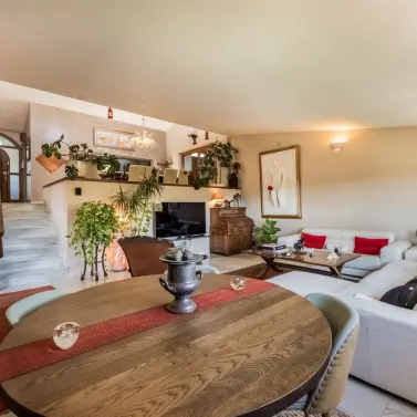 Venta de villa independiente en Nueva Andalucía