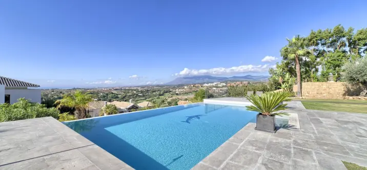 Venta de villa independiente en Los Flamingos 1