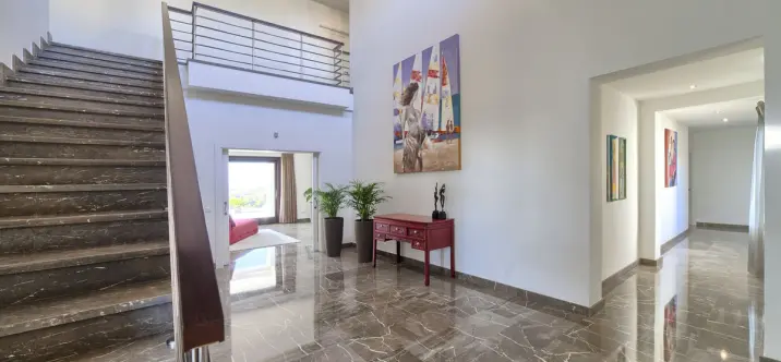 Venta de villa independiente en Los Flamingos 3