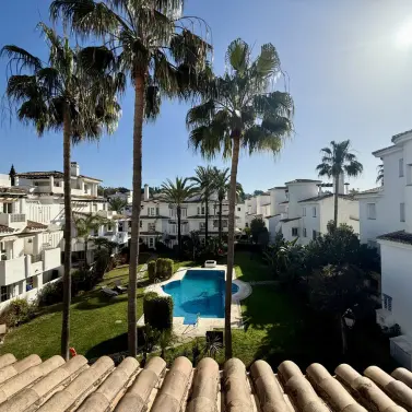 Long-term rent of penthouse duplex in Nueva Andalucía