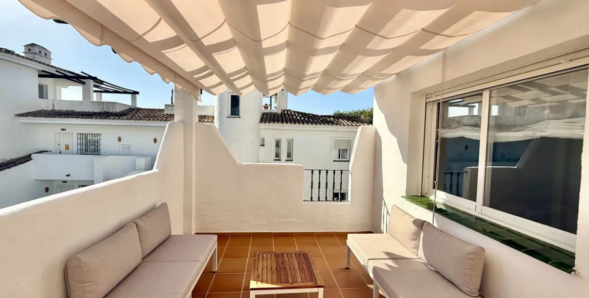 Долгосрочная аренда двухуровневого пентхауса в Nueva Andalucía 4