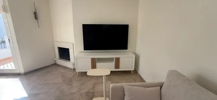 Long-term rent of penthouse duplex in Nueva Andalucía 4