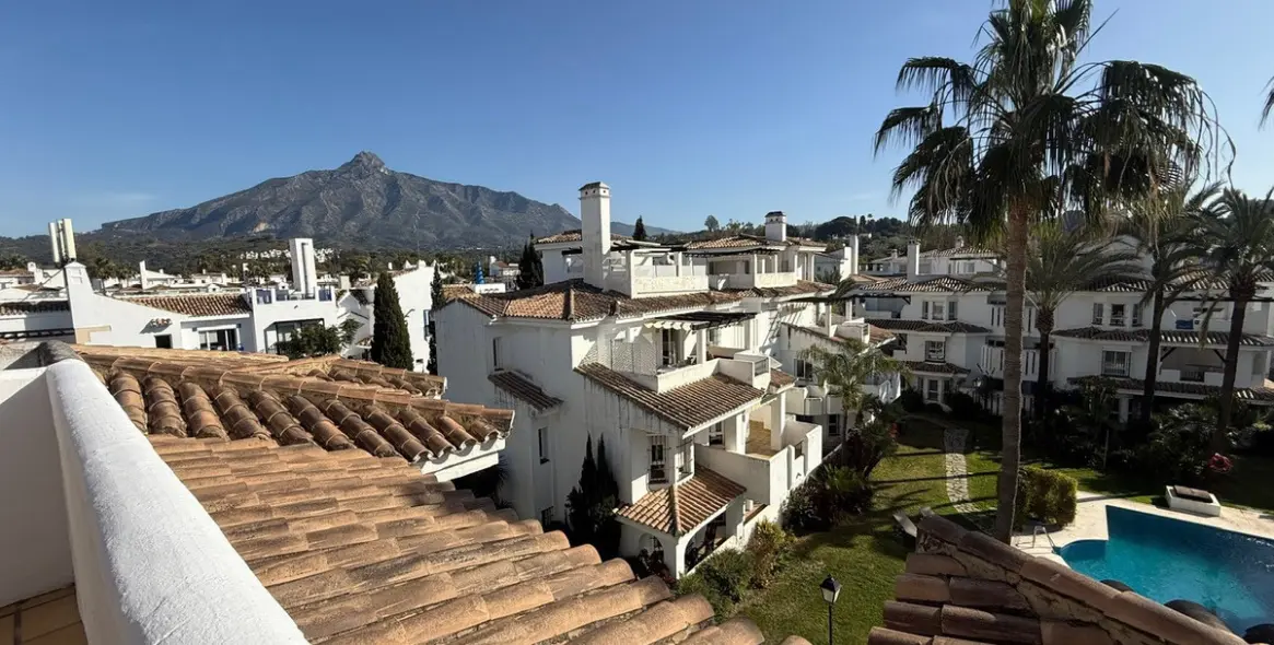 Долгосрочная аренда двухуровневого пентхауса в Nueva Andalucía 14