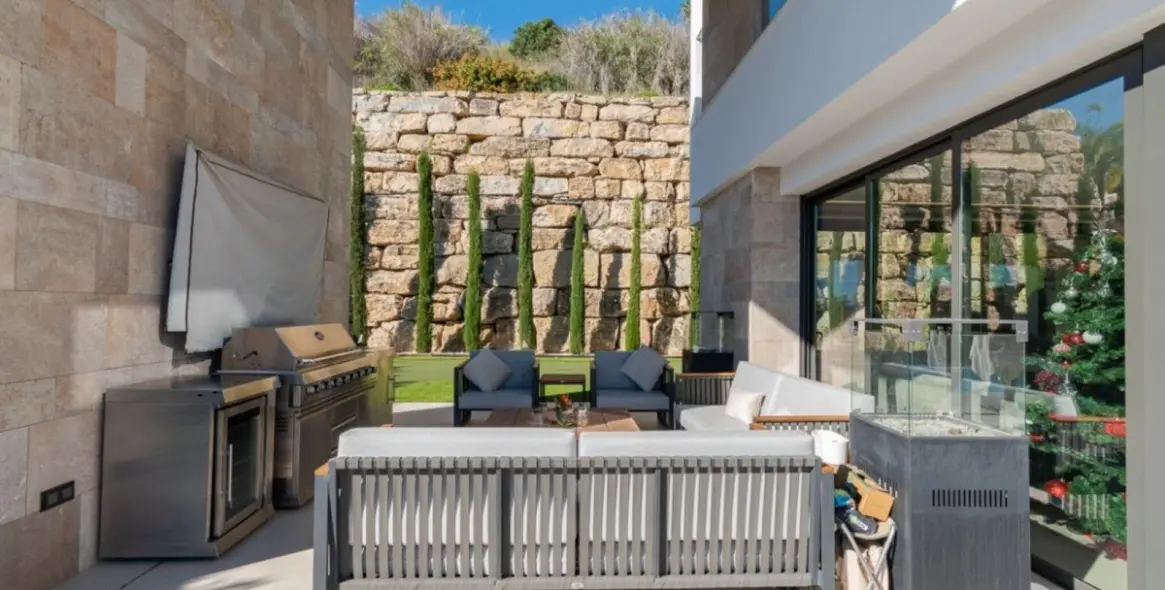 Venta de villa independiente en Los Arqueros 9