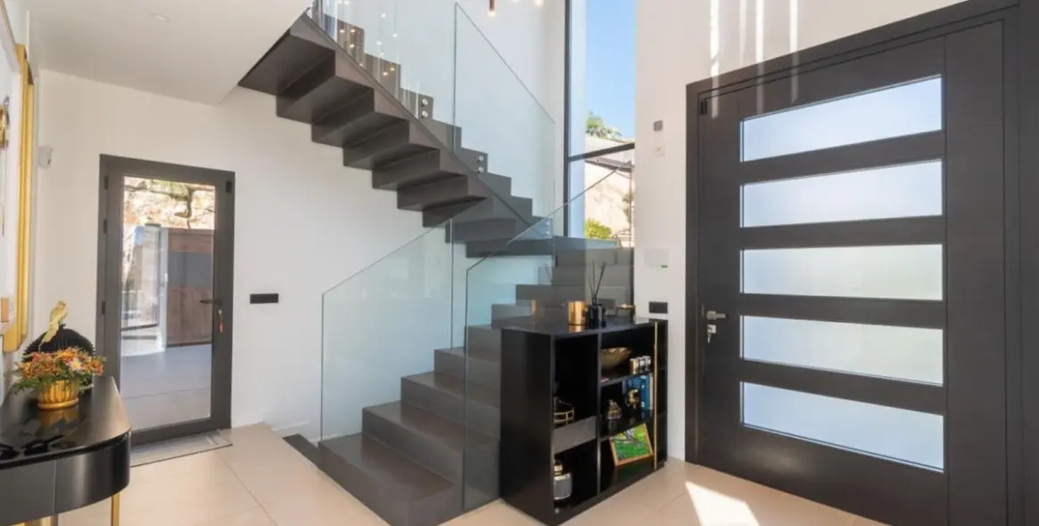 Venta de villa independiente en Los Arqueros 16