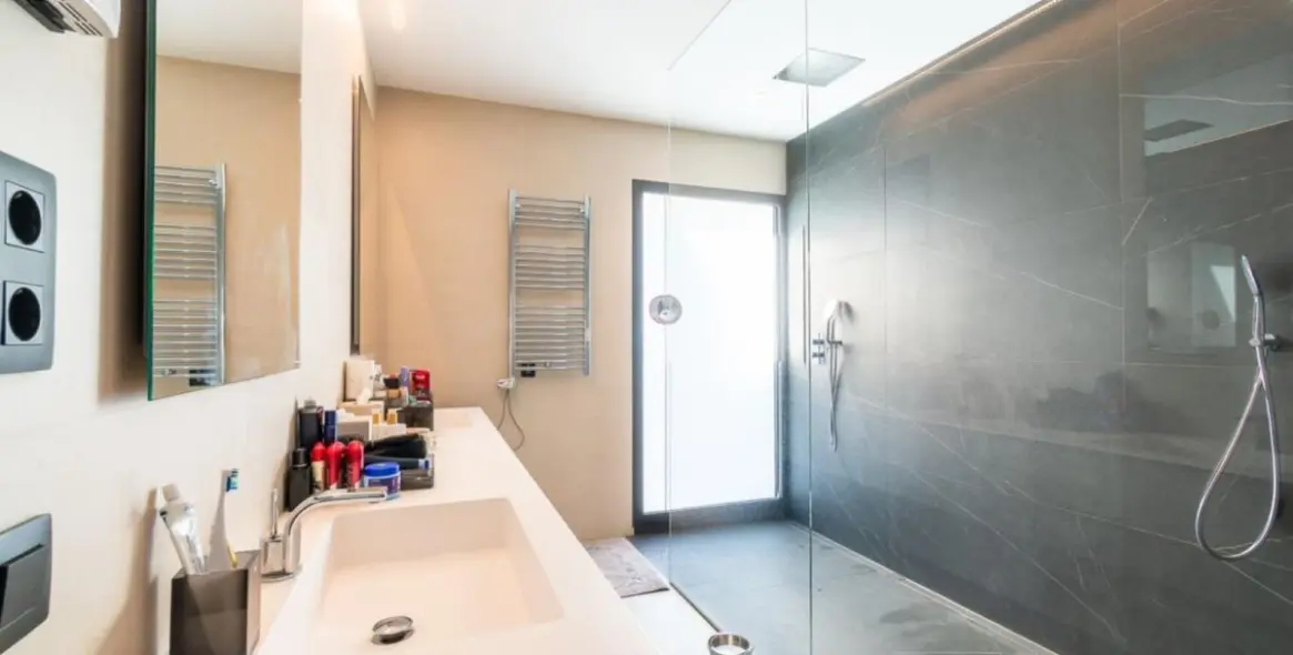 Продажа  отдельно стоящей виллы в Los Arqueros 26