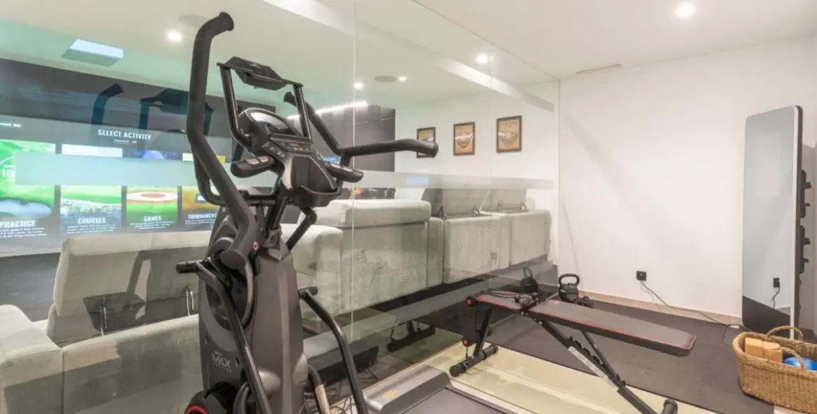 Продажа  отдельно стоящей виллы в Los Arqueros 32