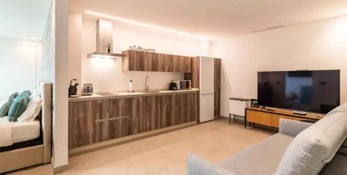 Продажа  отдельно стоящей виллы в Los Arqueros 36