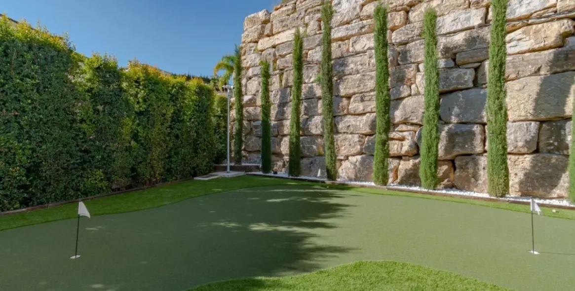 Продажа  отдельно стоящей виллы в Los Arqueros 42