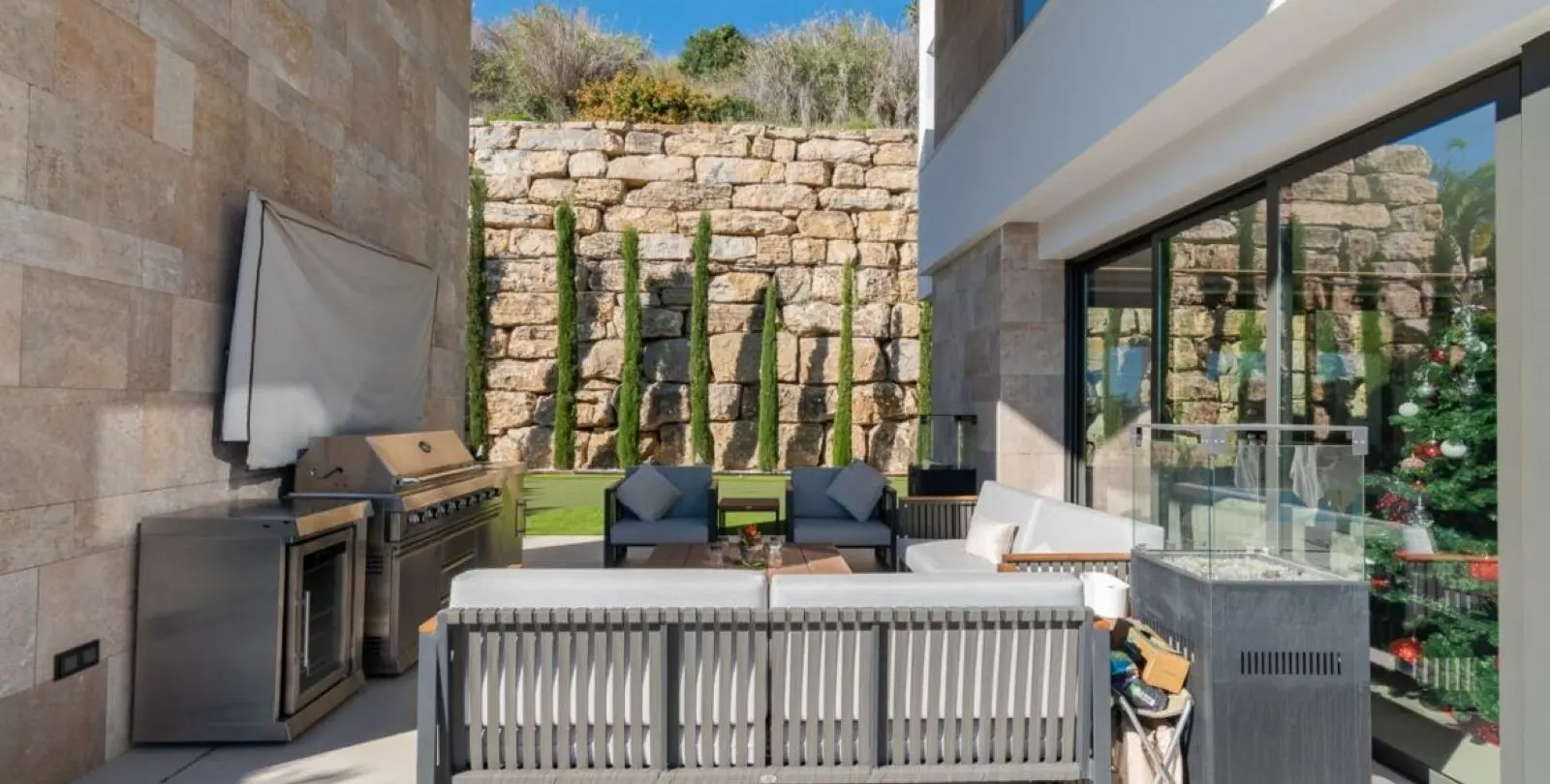 Venta de villa independiente en Los Arqueros 9