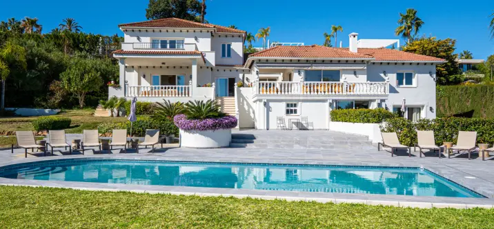 Alquiler a largo plazo de villa independiente en Nueva Andalucía 0