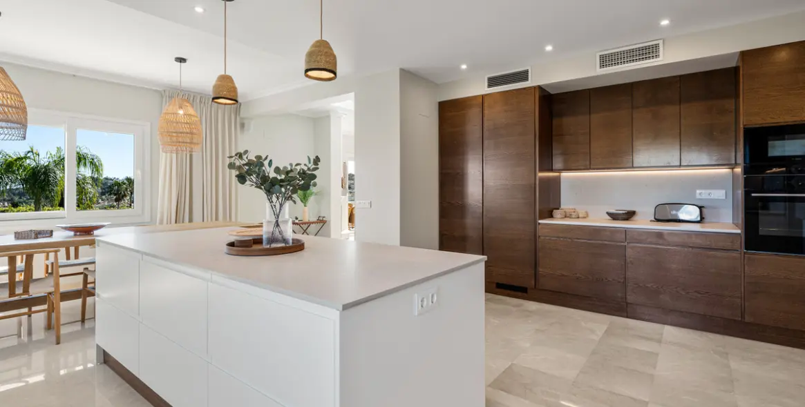 Long-term rent of detached villa in Nueva Andalucía 4