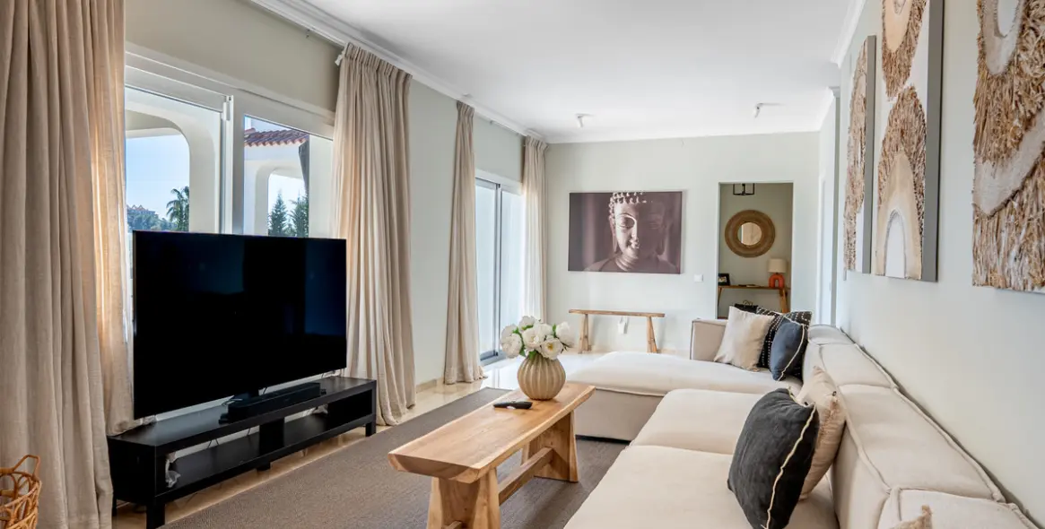 Long-term rent of detached villa in Nueva Andalucía 9