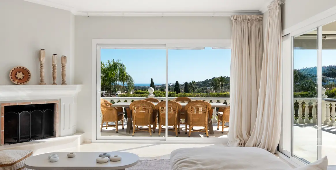 Short-term rent of detached villa in Nueva Andalucía 2