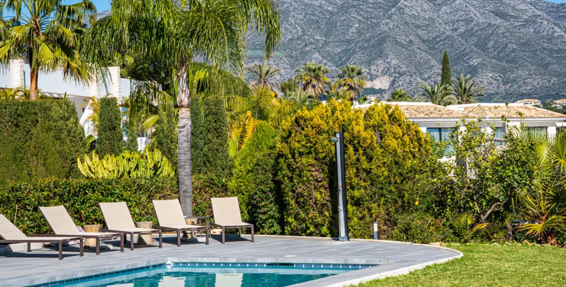 Short-term rent of detached villa in Nueva Andalucía 6