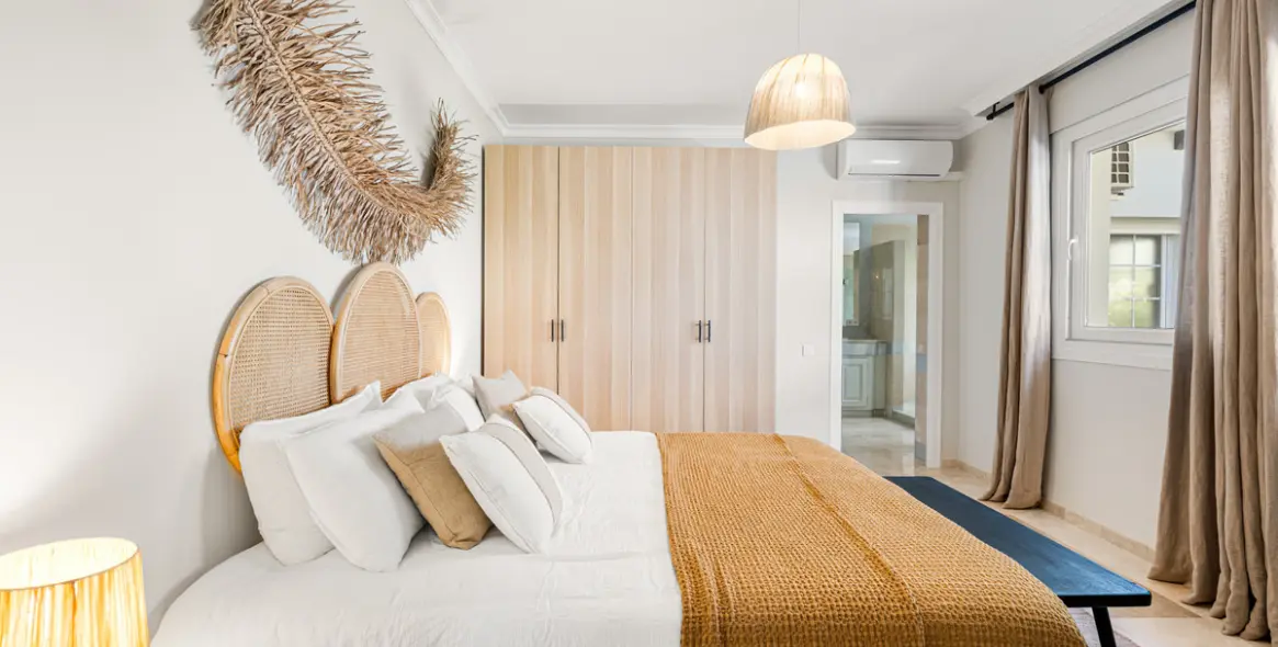 Short-term rent of detached villa in Nueva Andalucía 21