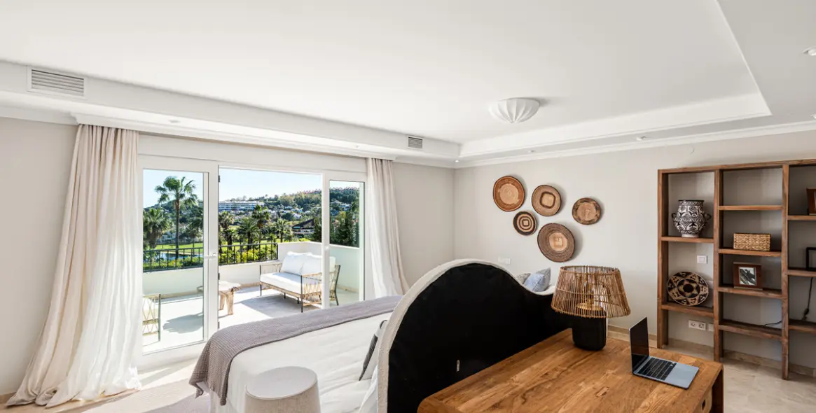 Short-term rent of detached villa in Nueva Andalucía 28