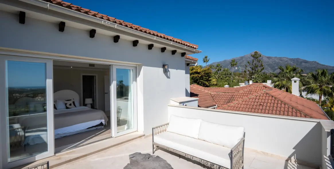 Short-term rent of detached villa in Nueva Andalucía 30