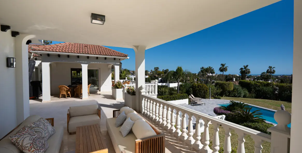 Short-term rent of detached villa in Nueva Andalucía 31