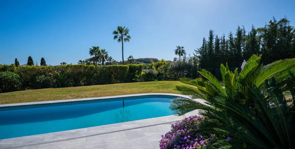 Short-term rent of detached villa in Nueva Andalucía 39