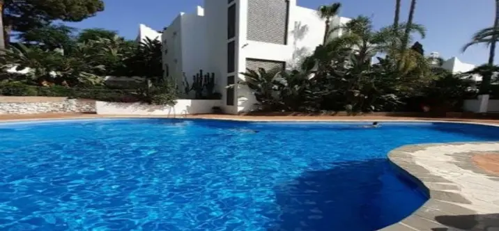 Sale of middle floor apartment in Cabopino 3