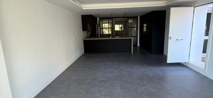 Venta de apartamento en planta baja en Nueva Andalucía 1