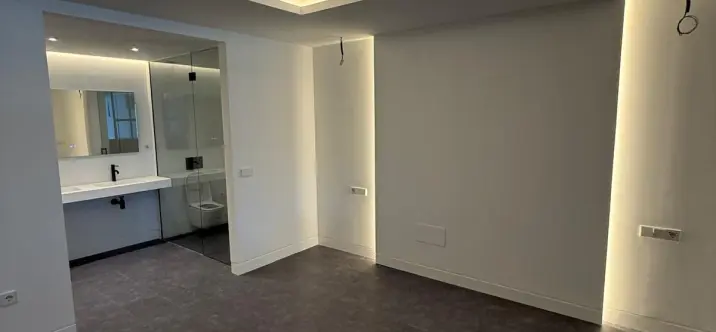 Venta de apartamento en planta baja en Nueva Andalucía 3