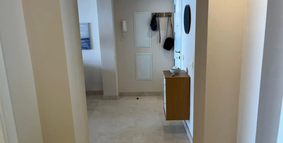 Sale of middle floor apartment in Torrox Costa 22