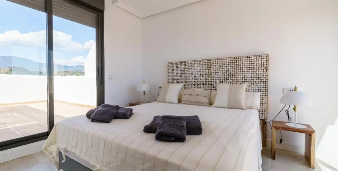 Продажа пентхауса в Estepona 9