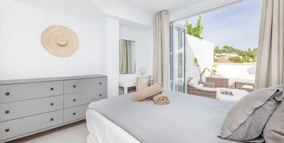 Sale of townhouse in Elviria 23