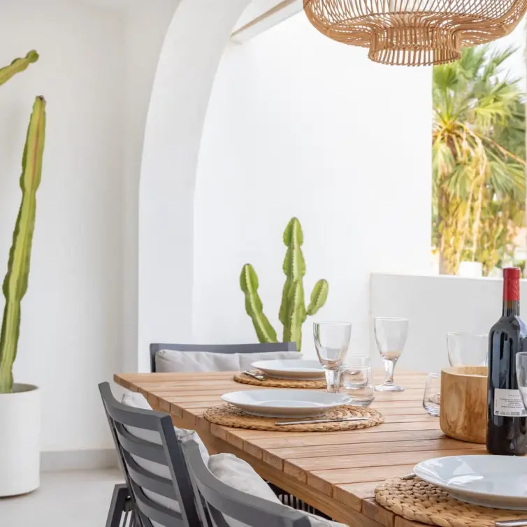 Sale of townhouse in Elviria