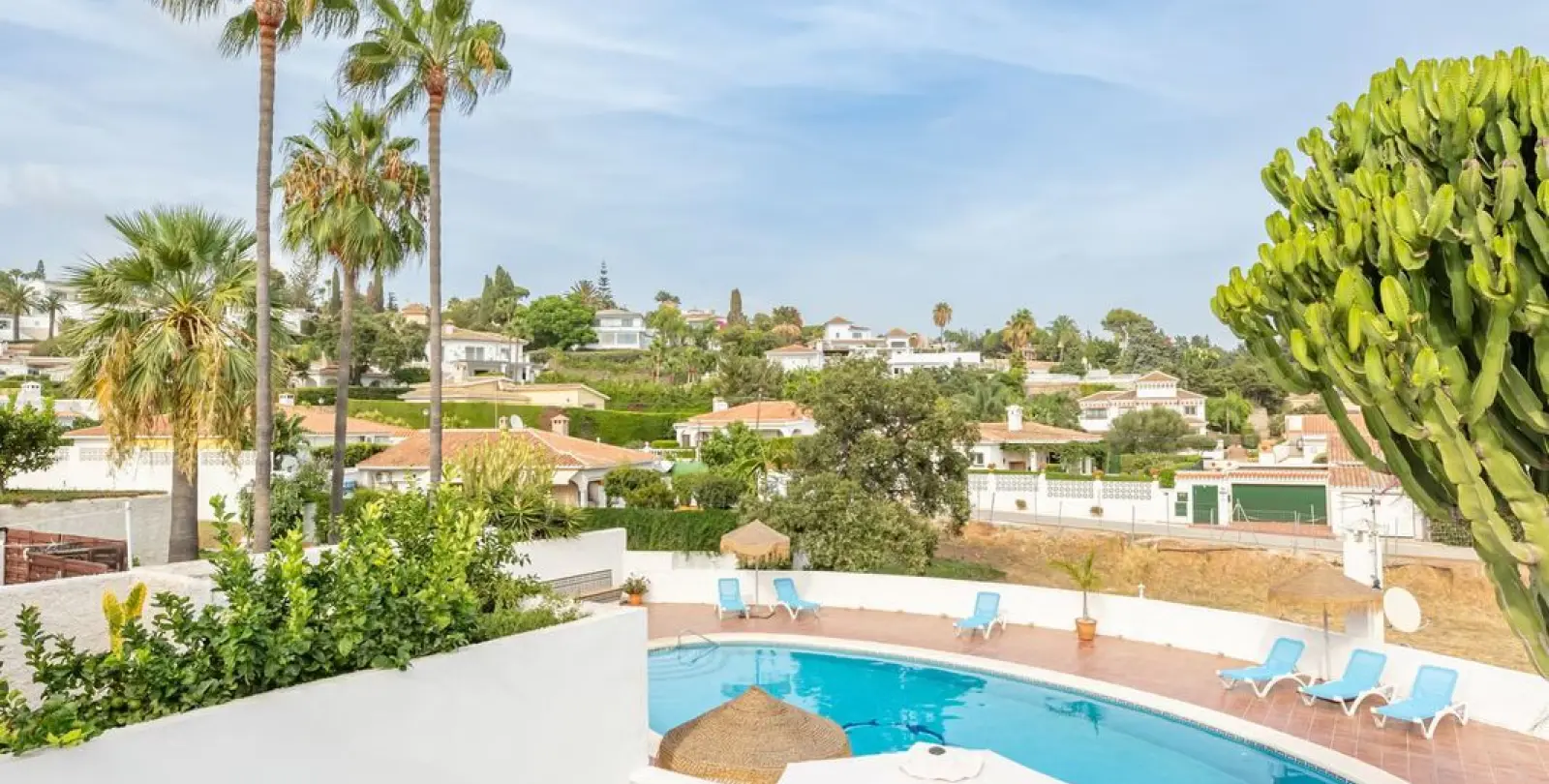 Sale of townhouse in Elviria 4