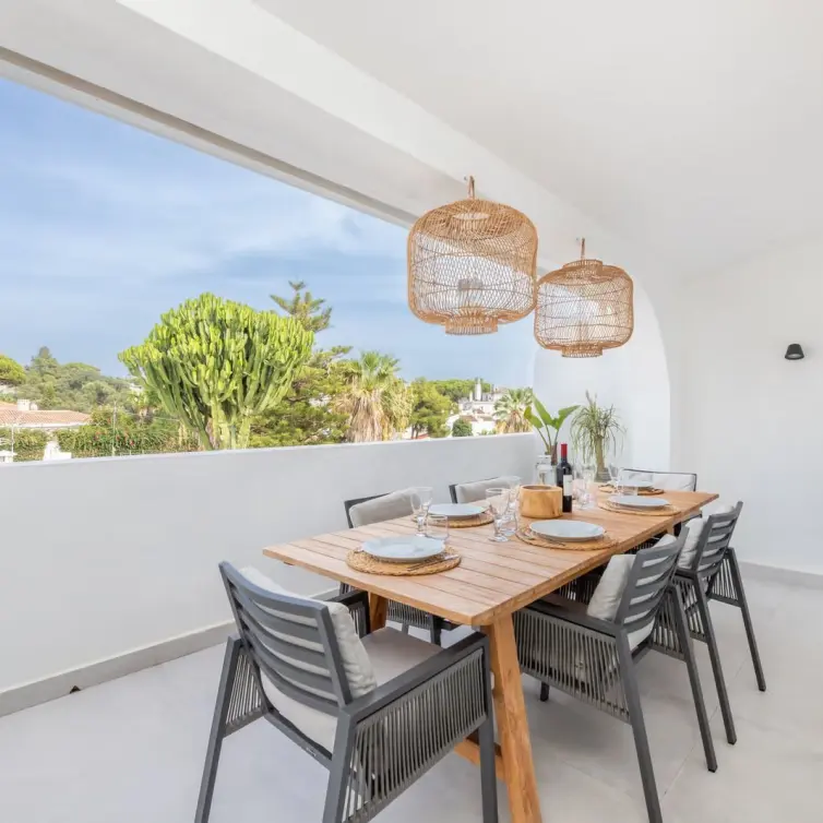 Sale of townhouse in Elviria