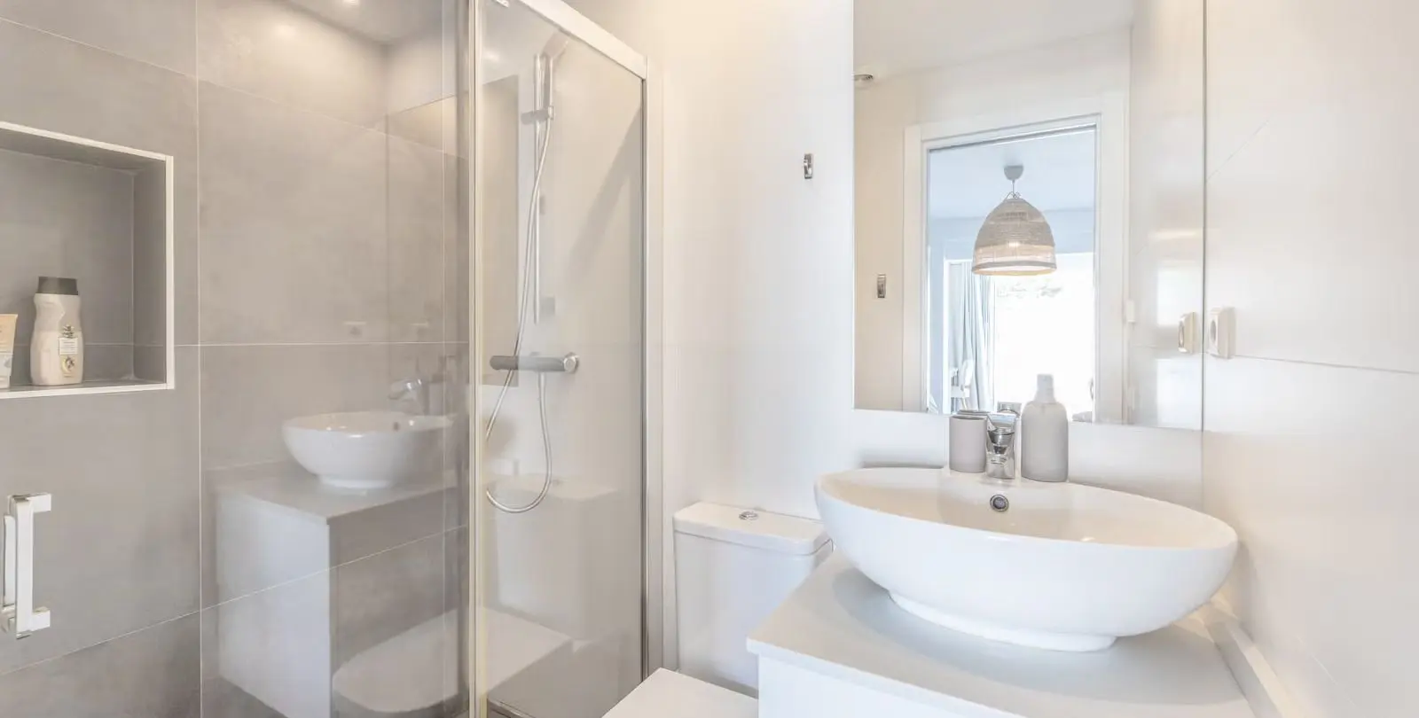 Sale of townhouse in Elviria 19