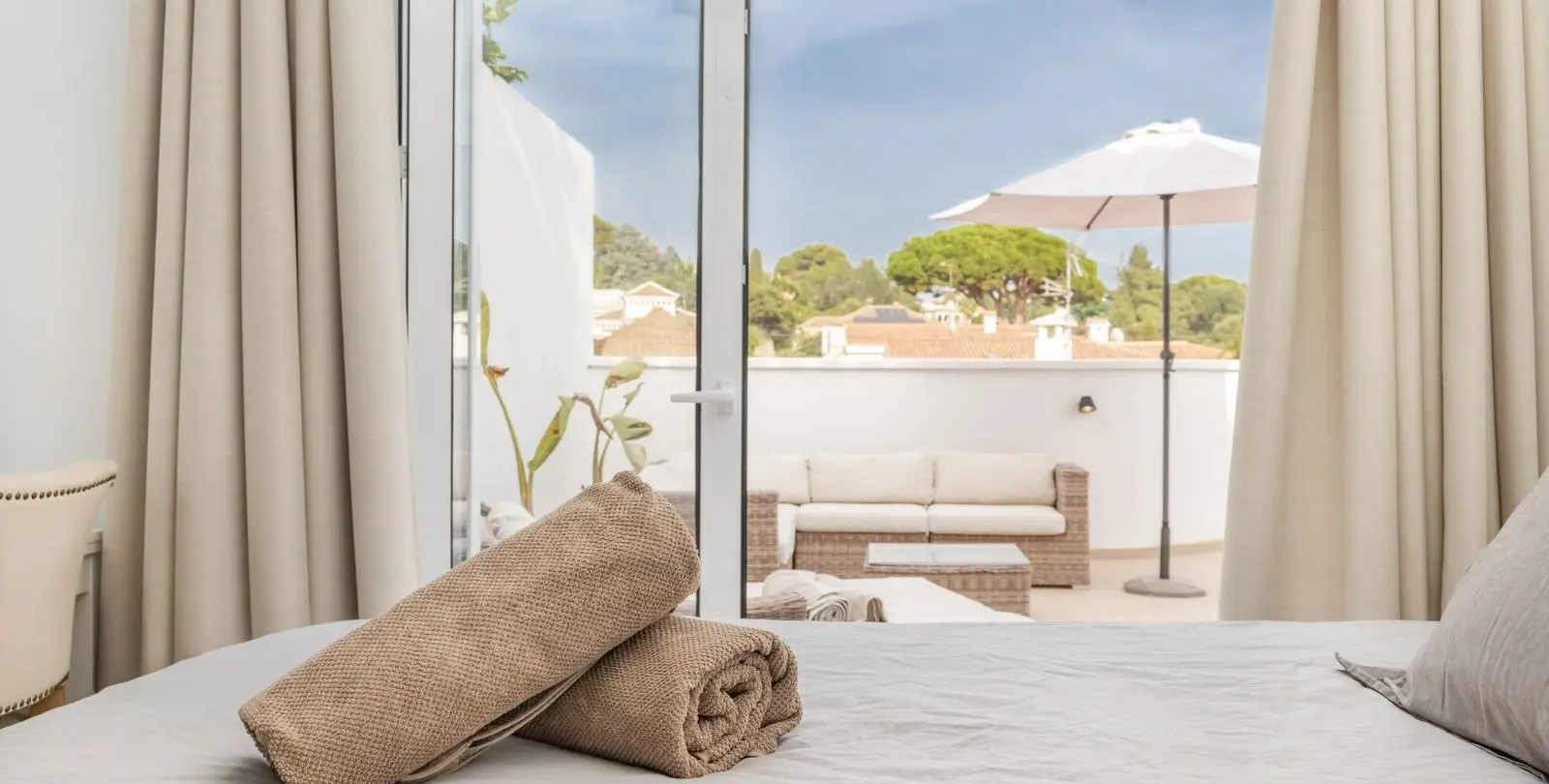 Sale of townhouse in Elviria 22