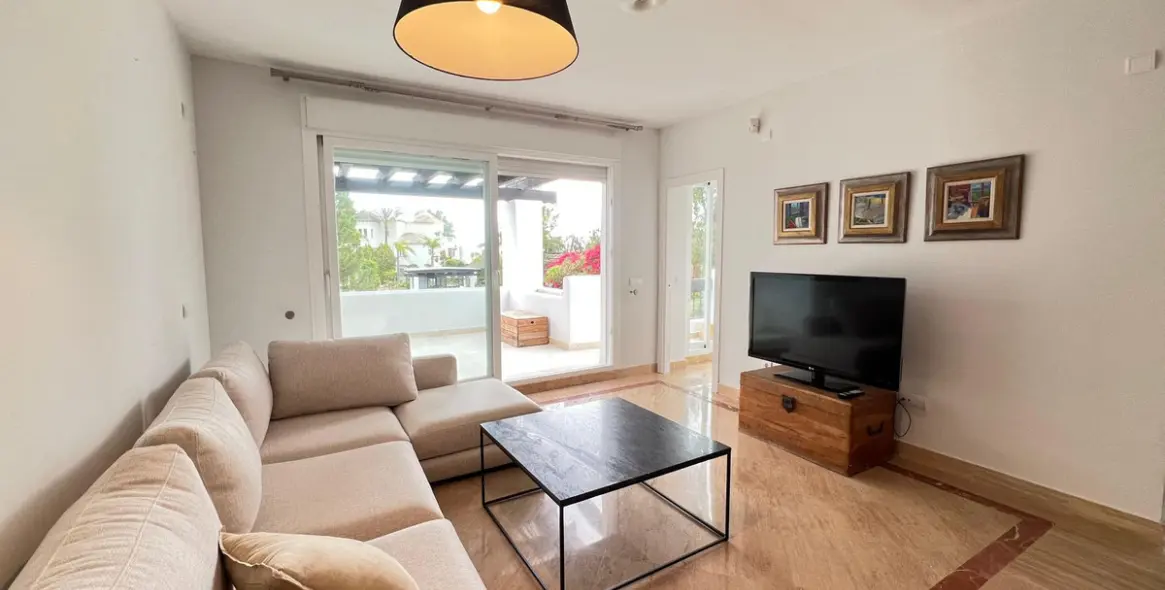 Продажа апартаментов на среднем этаже в Río Real 1