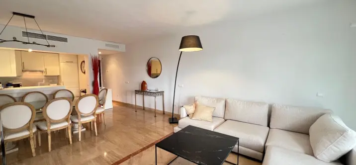 Продажа апартаментов на среднем этаже в Río Real 2