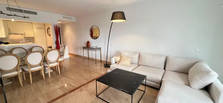 Продажа апартаментов на среднем этаже в Río Real 3