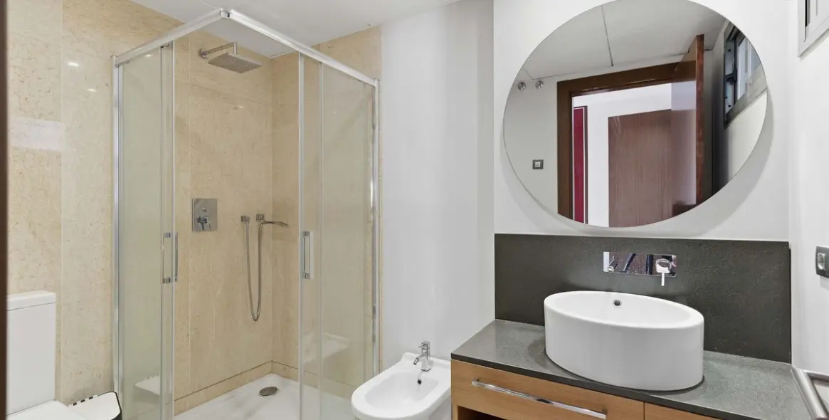 Sale of middle floor apartment in Los Arqueros 9