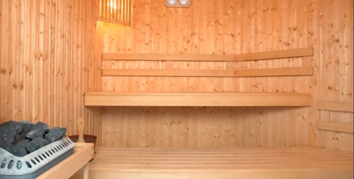 Sale of middle floor apartment in Los Arqueros 14